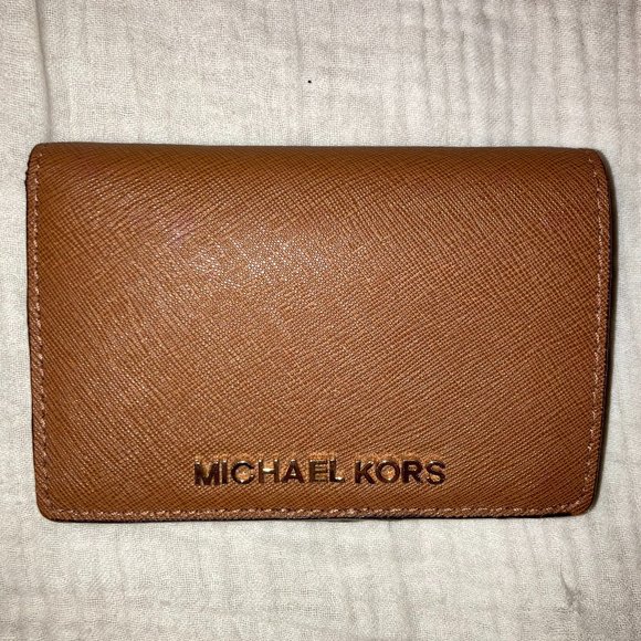 MK Michael Kors Tan/Brown Leather Wallet Cardholder with logo Bag Charm - Picture 1 of 4